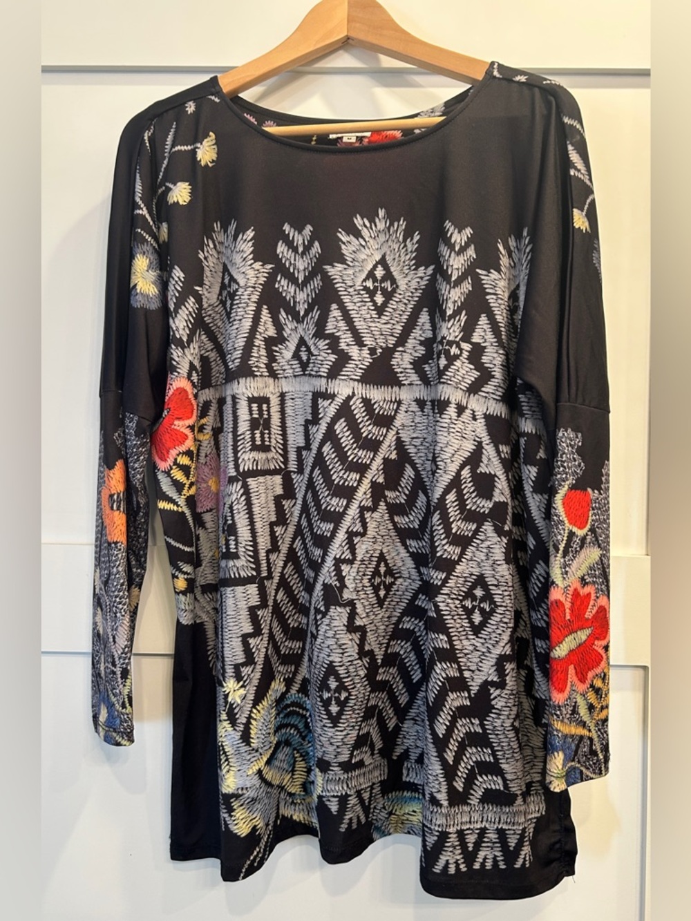 Johnny Was Black Floral & Geometric Long-Sleeve Women's Top